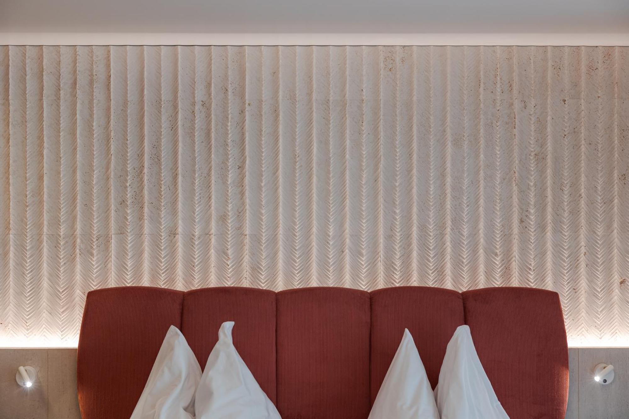 Latemar - Hotel Suites Spa Soraga Bagian luar foto
