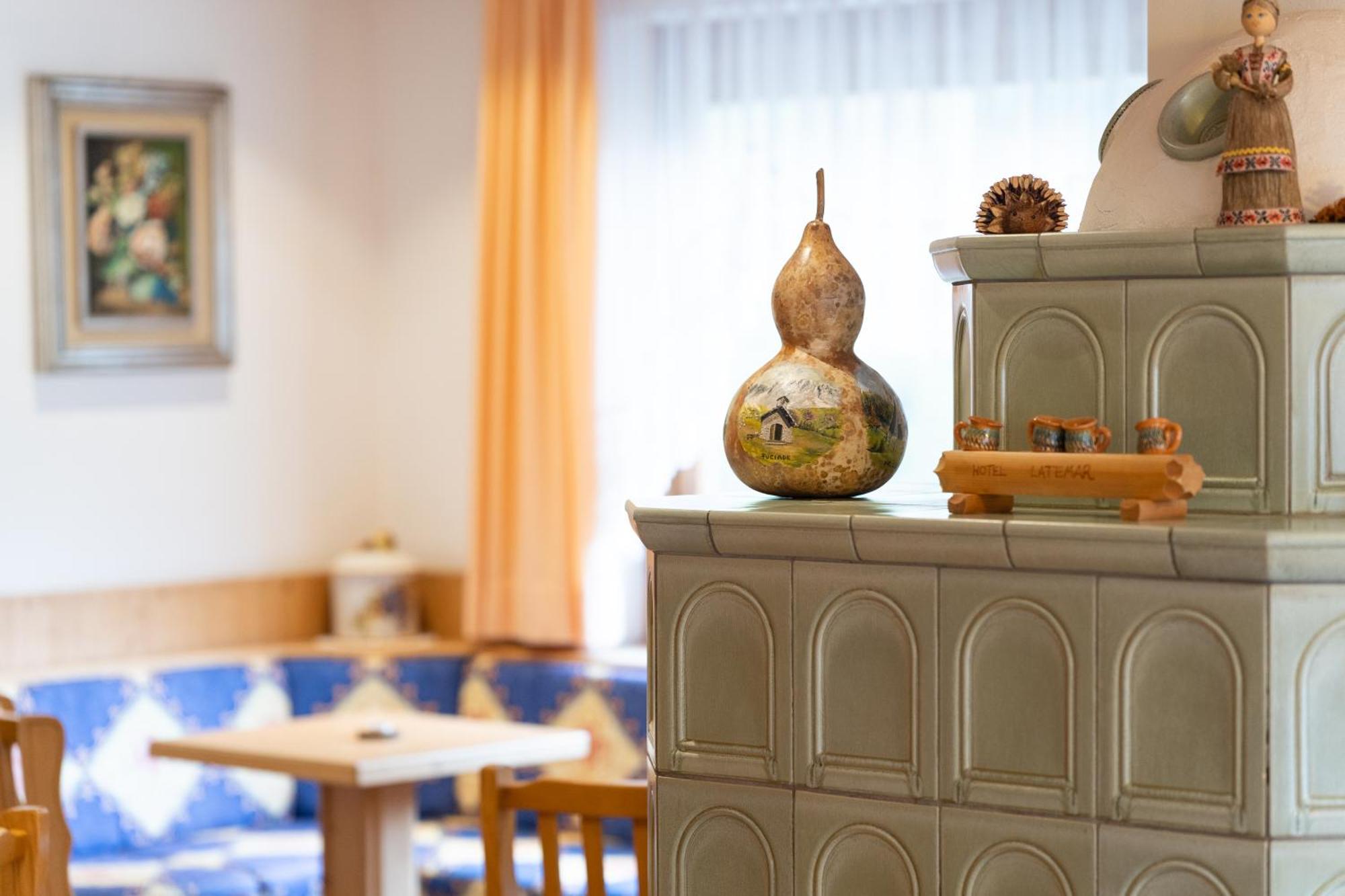 Latemar - Hotel Suites Spa Soraga Bagian luar foto